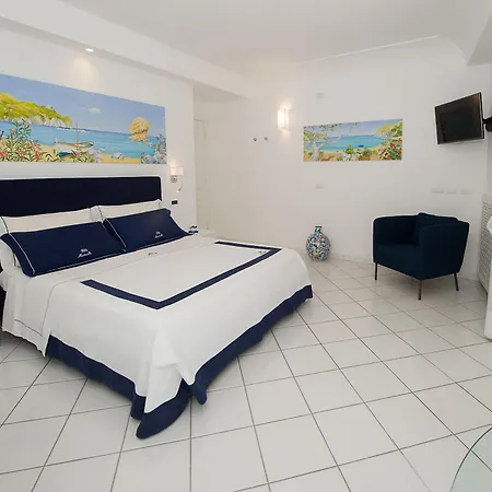 Bed & Breakfast Marinella 2*